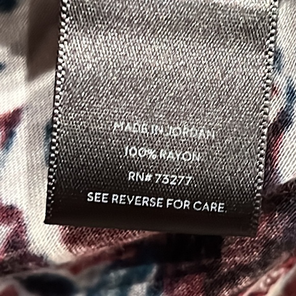 Sz XL Simply Vera Verawang Floral Pullover top - Picture 11 of 11